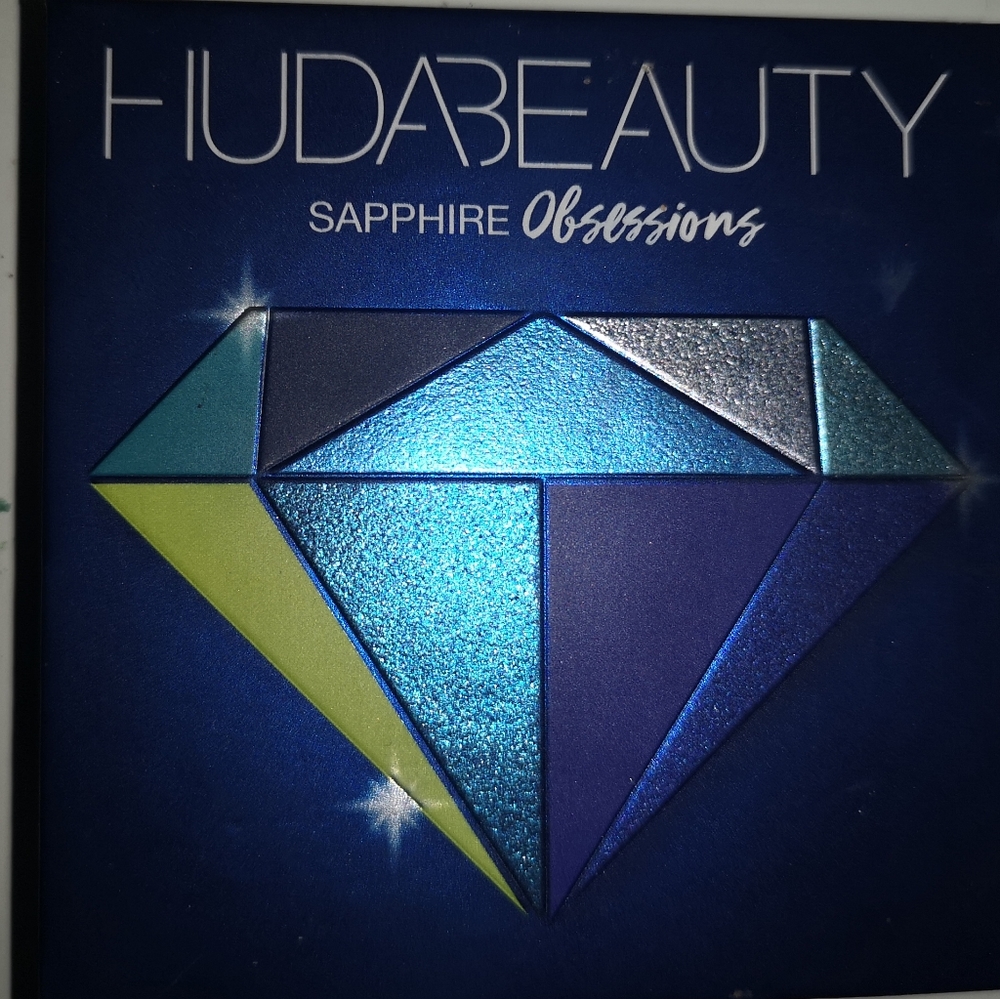 Huda Beauty Sapphire Obsessions